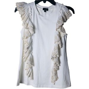 ONTWELFT NWT White sleeveless eyelet ruffle trim scoop neck POLY-cotton blouse.